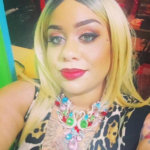 Meet your Posher, R❤️ - Picture 1 of 1